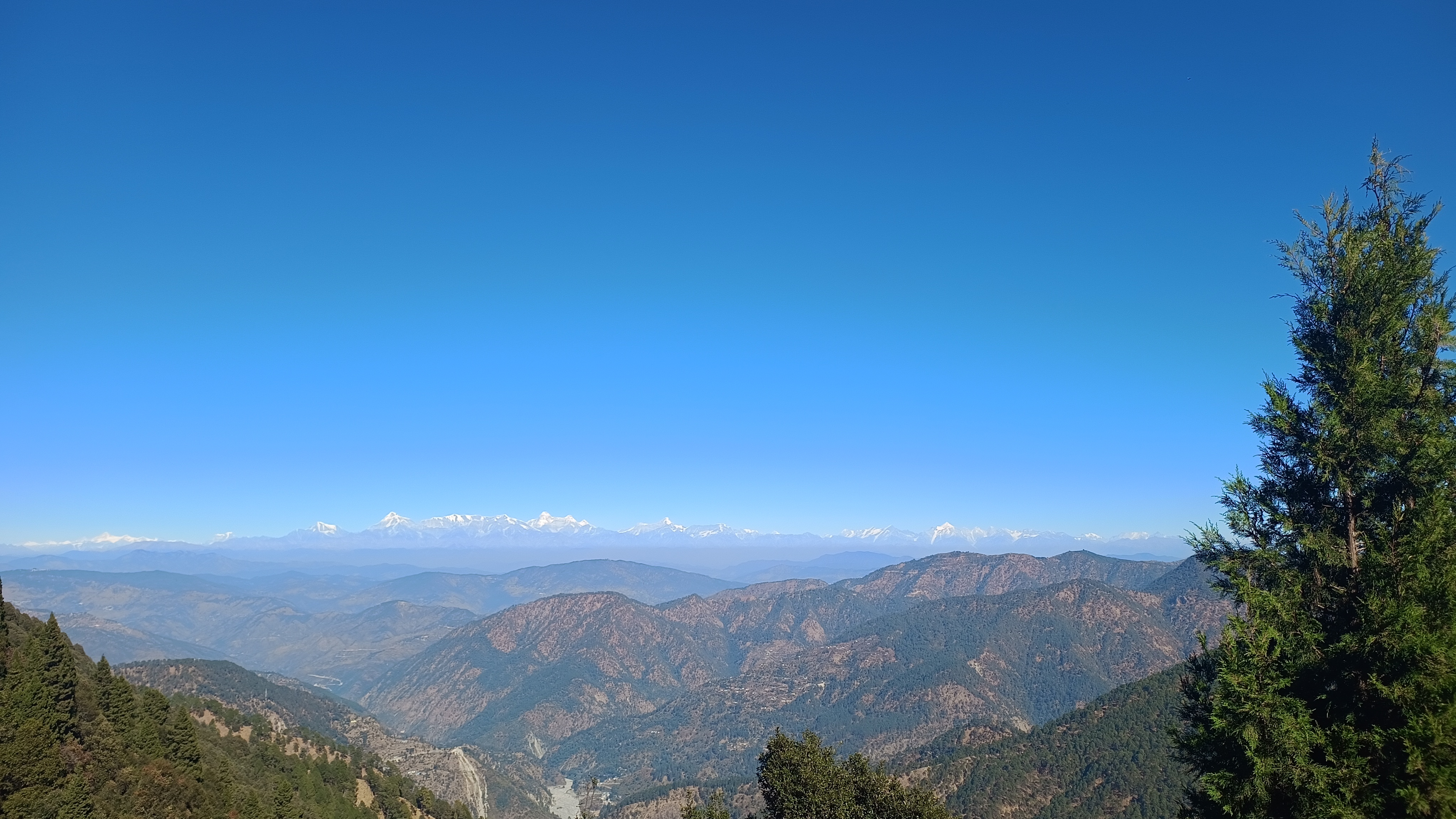 Mussoorie Travel Story: An Unscripted Journey Through Hills, Waterfalls & Winding Roads